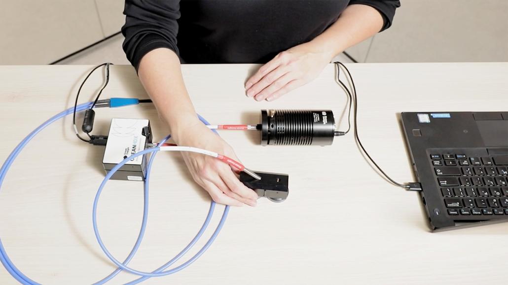 模块化设置，包括光谱仪，光源，反射探头，探头支架，标准，笔记本电脑进行反射测量